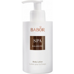 Lágy, kényeztető testápoló bergamott, cédrus és vanília illattal. Body Lotion